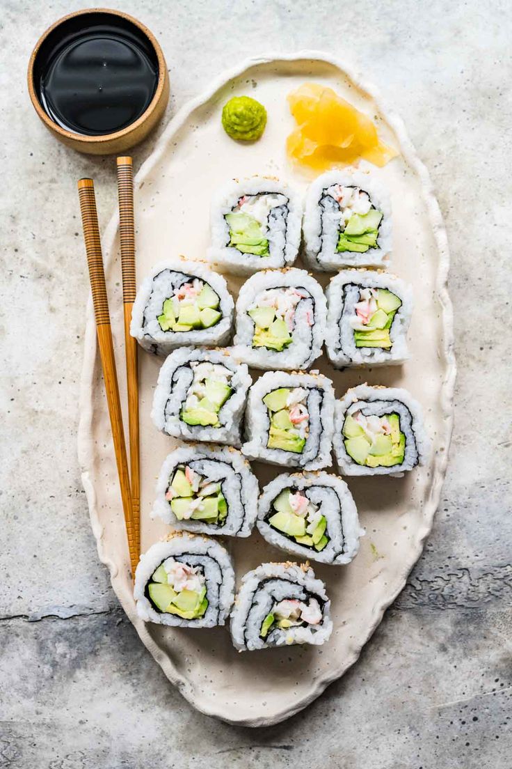 California sushi poisson blanc