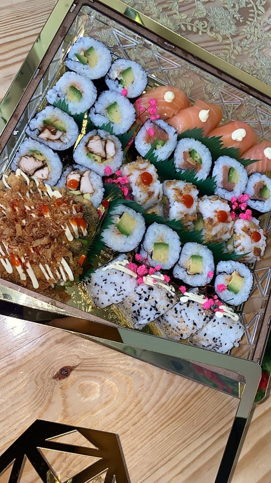 Box sushi personnalisé (nigiri saumon/signature)